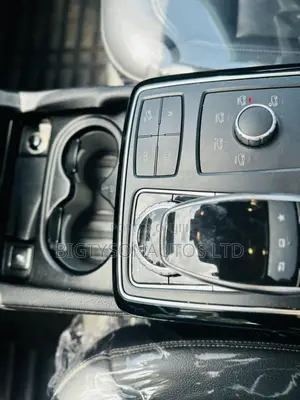 Mercedes-Benz GLE-Class 2016 White