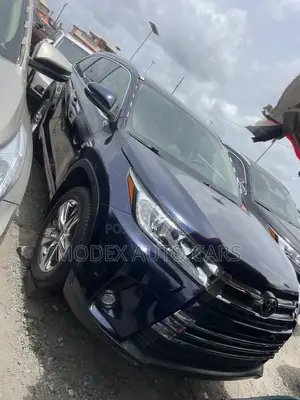Toyota Highlander 2016