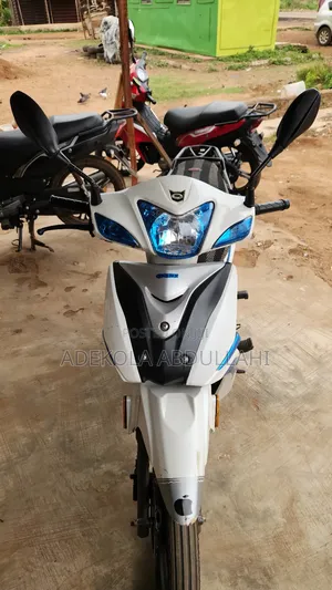 Qlink Achilles 150 2025 White