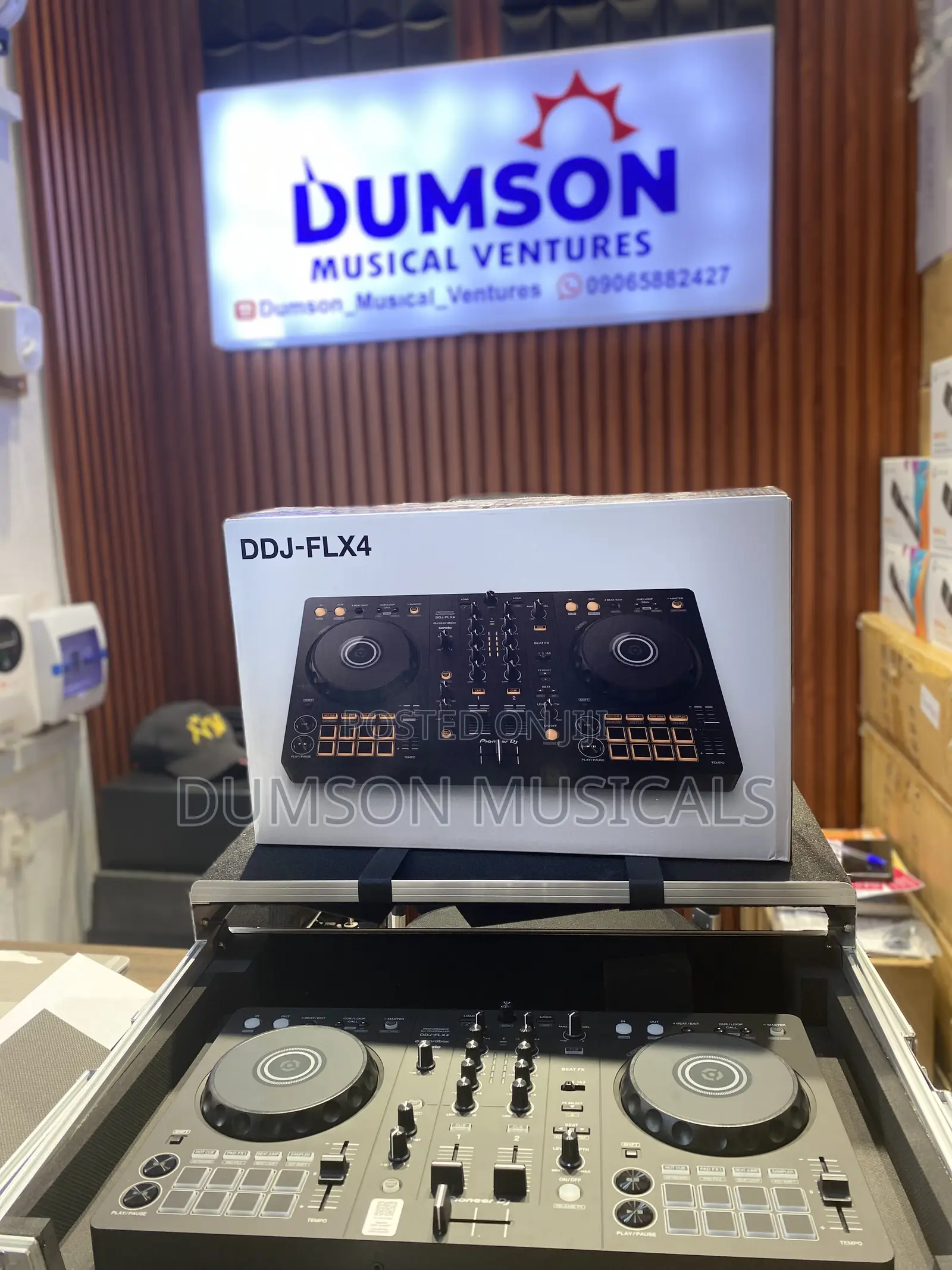 Dj Flx4 Controller, Dj Box 3 Leg Dj Stand