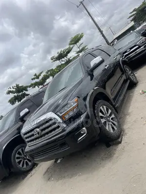 Toyota Sequoia 2013 Black