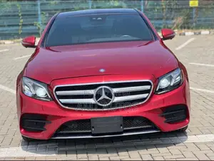 Mercedes-Benz E300 2019 Red