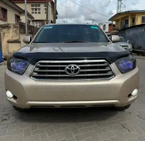 Toyota Highlander Limited 2010 Gold