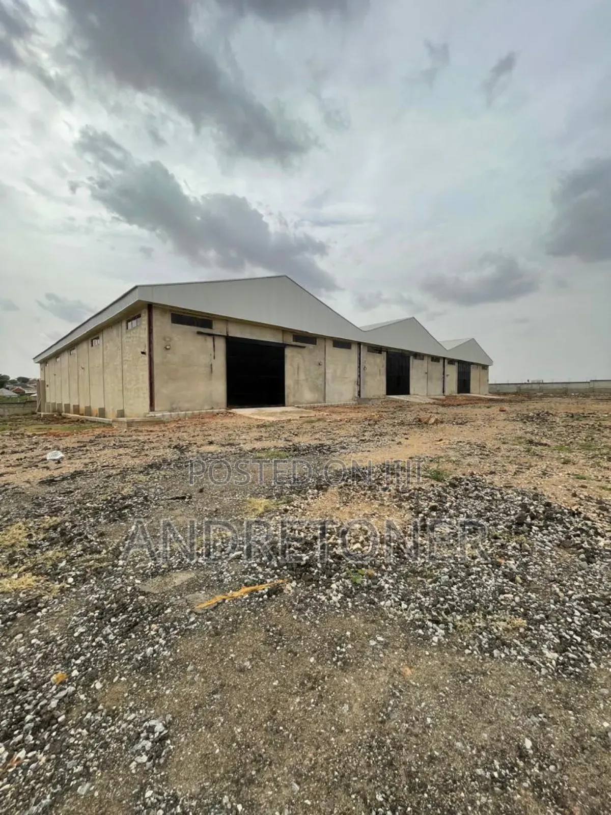 Warehouse to Let