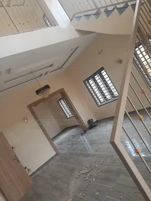 5bdrm Duplex in Ikolaba Estate, Ibadan for sale