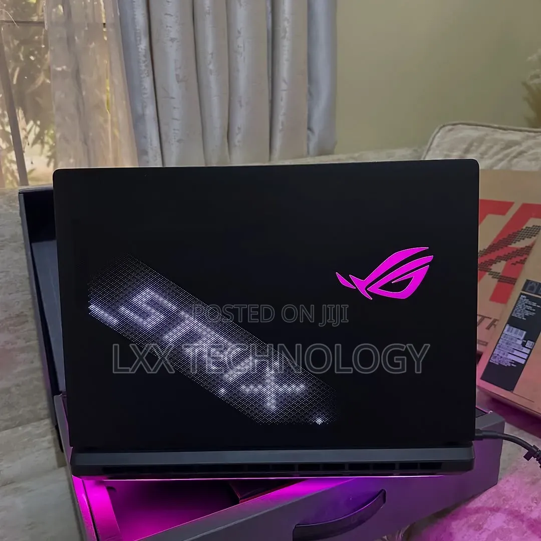 Laptop Asus 32GB Intel Core Ultra 9 SSD 4T