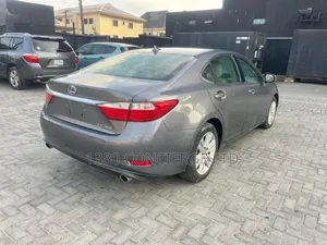 Lexus ES 350 FWD 2013 Gray