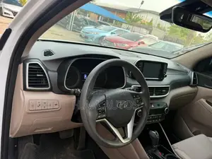 Hyundai Tucson 2019 White