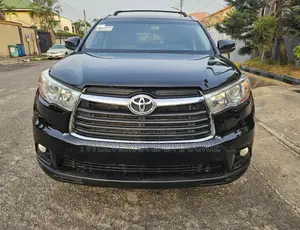 Toyota Highlander XLE V6 4x4 (3.5L 6cyl 6A) 2016 Black