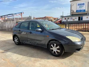 Ford Focus 1.8 Viva 2005 Gray