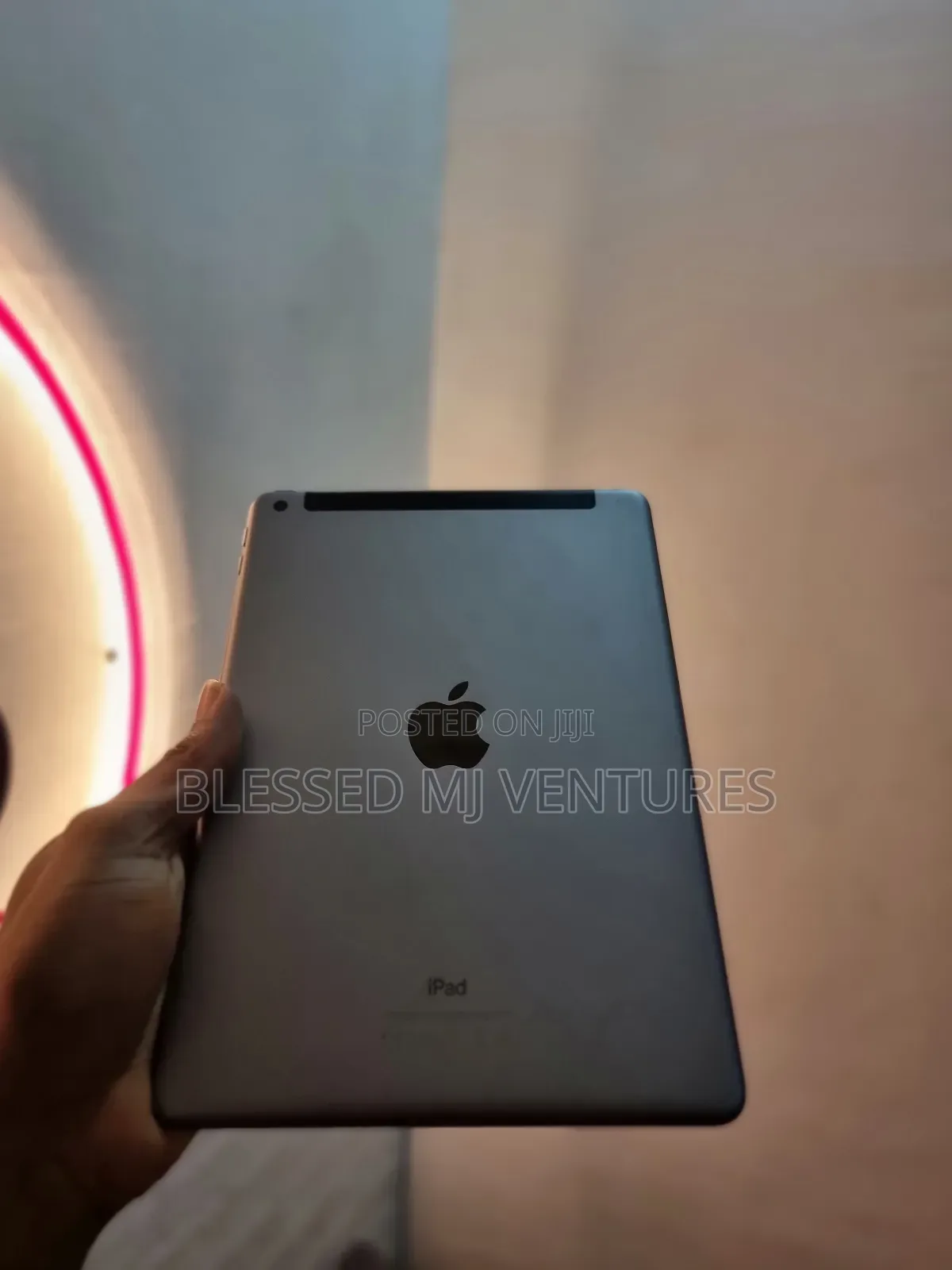 Apple iPad 5 (2022) 128 GB White