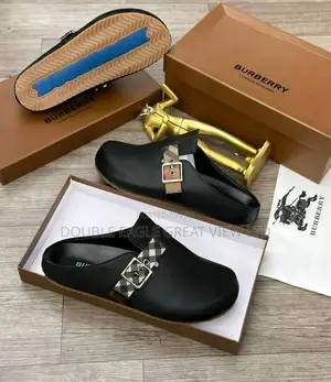 Burberry Clogs