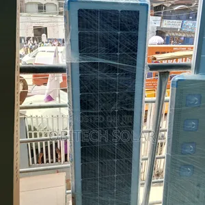 12eyes Solar Street Light