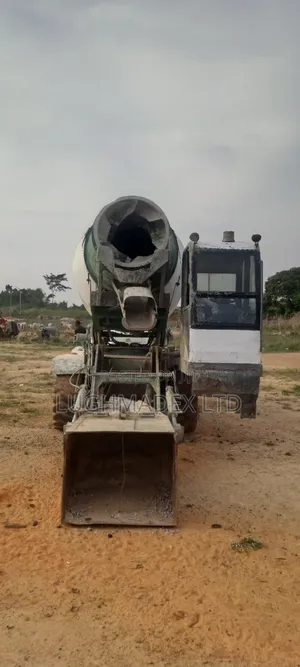 Self Loader Mixer Hire