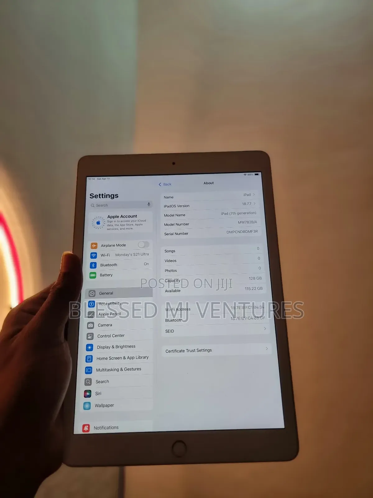 Apple iPad 10.2 (2019) 128 GB Black