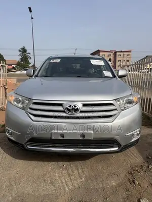 Toyota Highlander Limited 2012 Silver