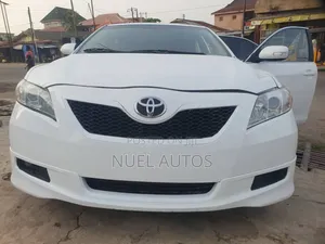 Toyota Camry SE 4dr Sedan (2.4L 4cyl 5A) 2007 White