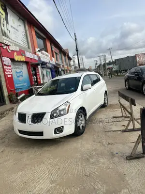 Pontiac Vibe 2009 White