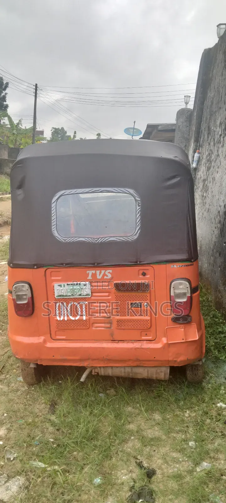 TVS 2022 Orange