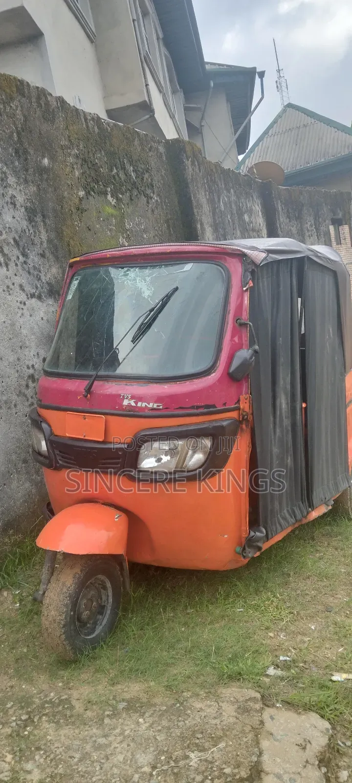 TVS 2022 Orange
