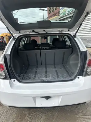 Pontiac Vibe 2009 White