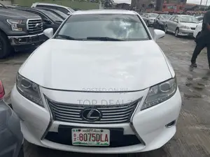 Lexus ES 350 FWD 2014 White