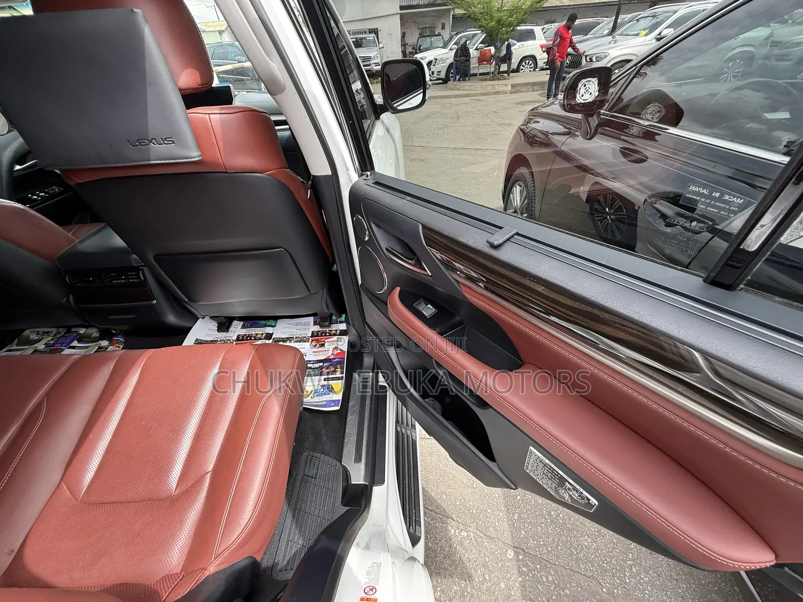 Lexus LX 570 AWD 2019 White