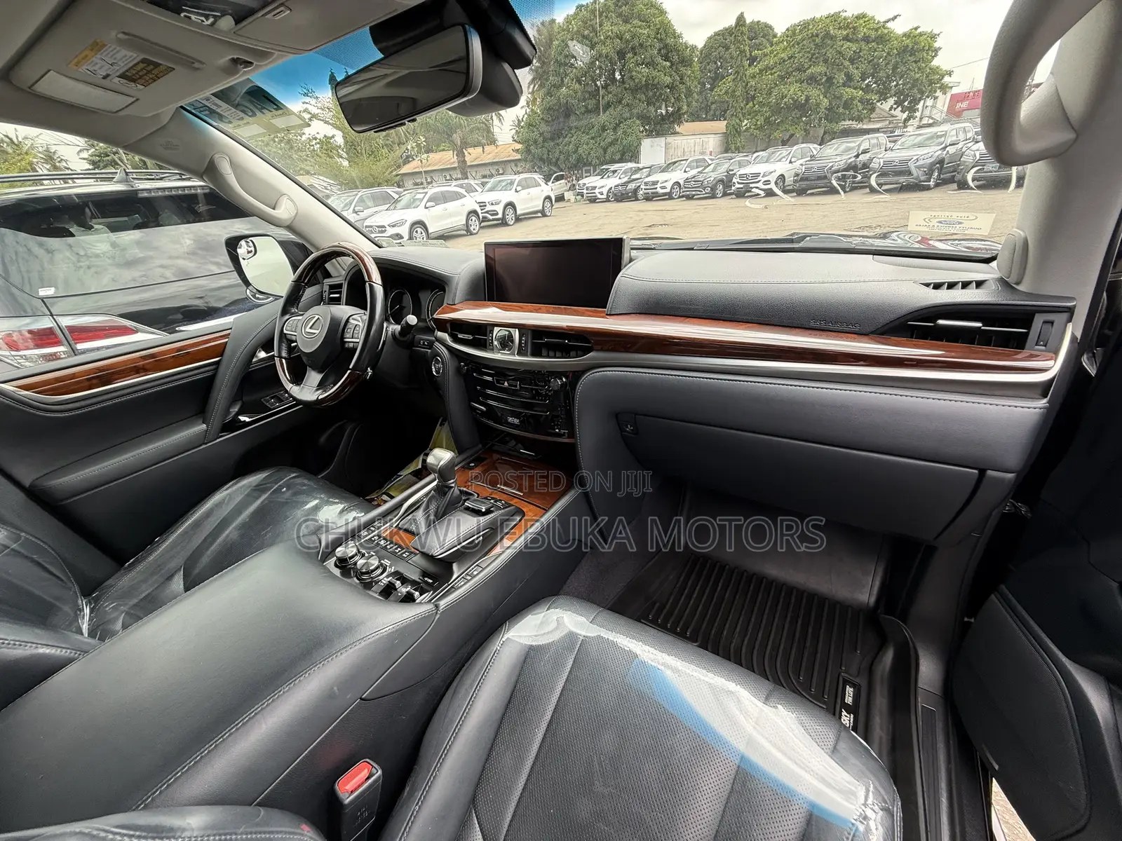 Lexus LX 570 AWD 2017 Black
