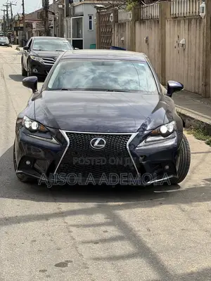 Lexus IS 250 4WD 2015 Blue