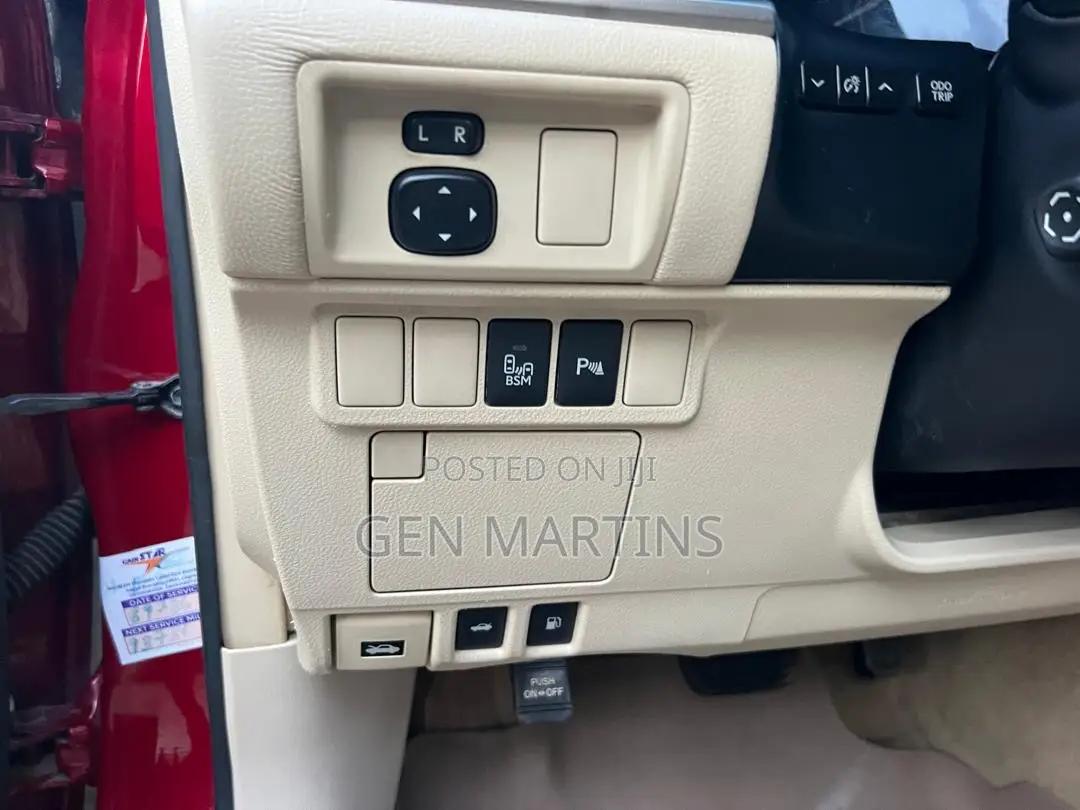 Lexus ES 2014 Red
