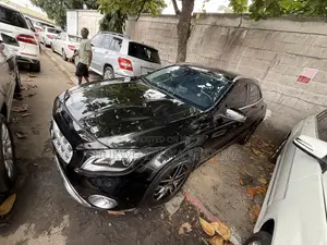 Mercedes-Benz GLA-Class 2018 Black