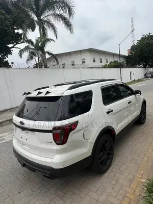 Ford Explorer Limited 4dr FWD (2.3L 4cyl 6A) 2017 White