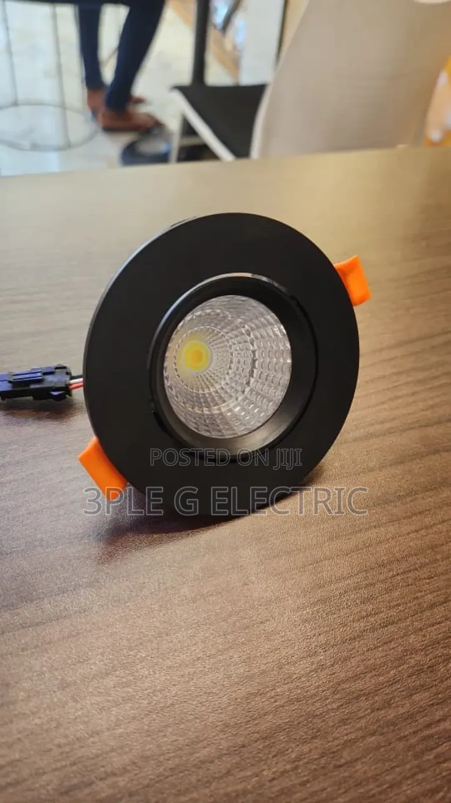 Movable Black Body Round Spot Light