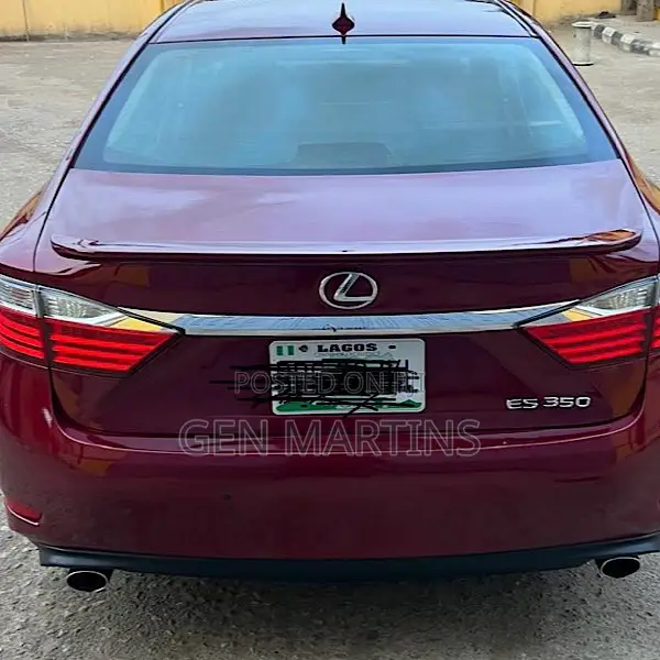Lexus ES 2014 Red