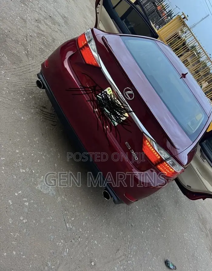 Lexus ES 2014 Red