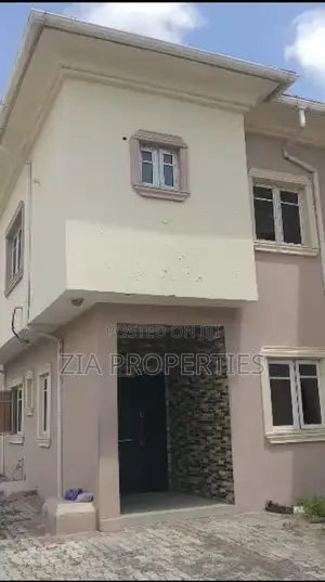 5bdrm Duplex in Sangotedo for rent