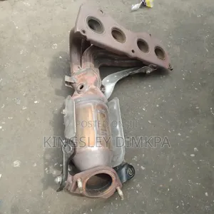 Manifold Toyota Catalyst Camry 010 -011
