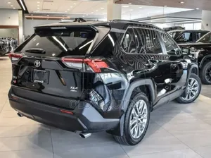 Toyota RAV4 2021 Black