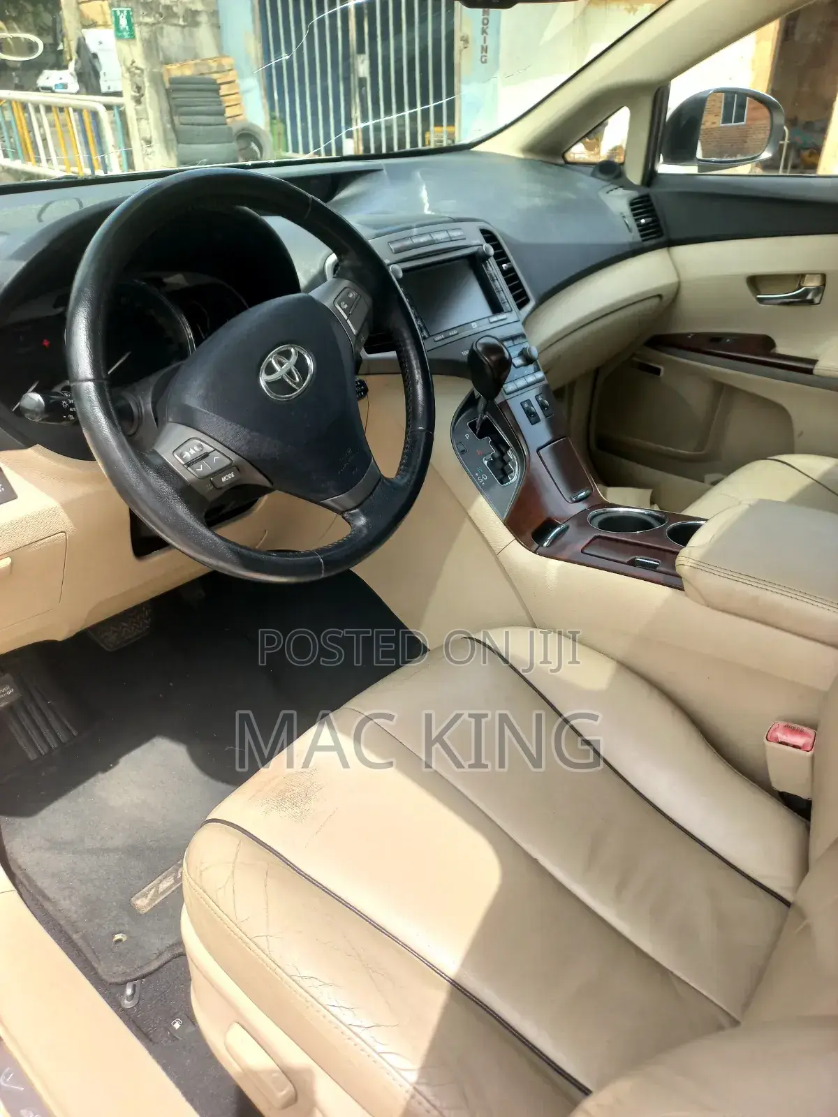 Toyota Venza 2011 White