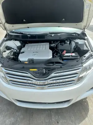 Toyota Venza 2011 White