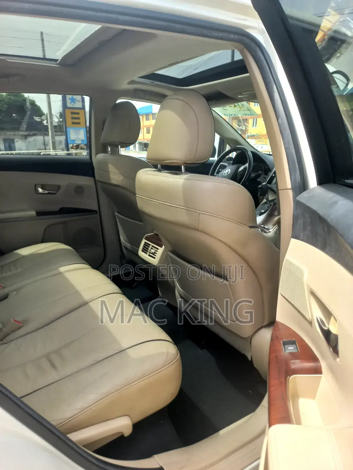 Toyota Venza 2011 White