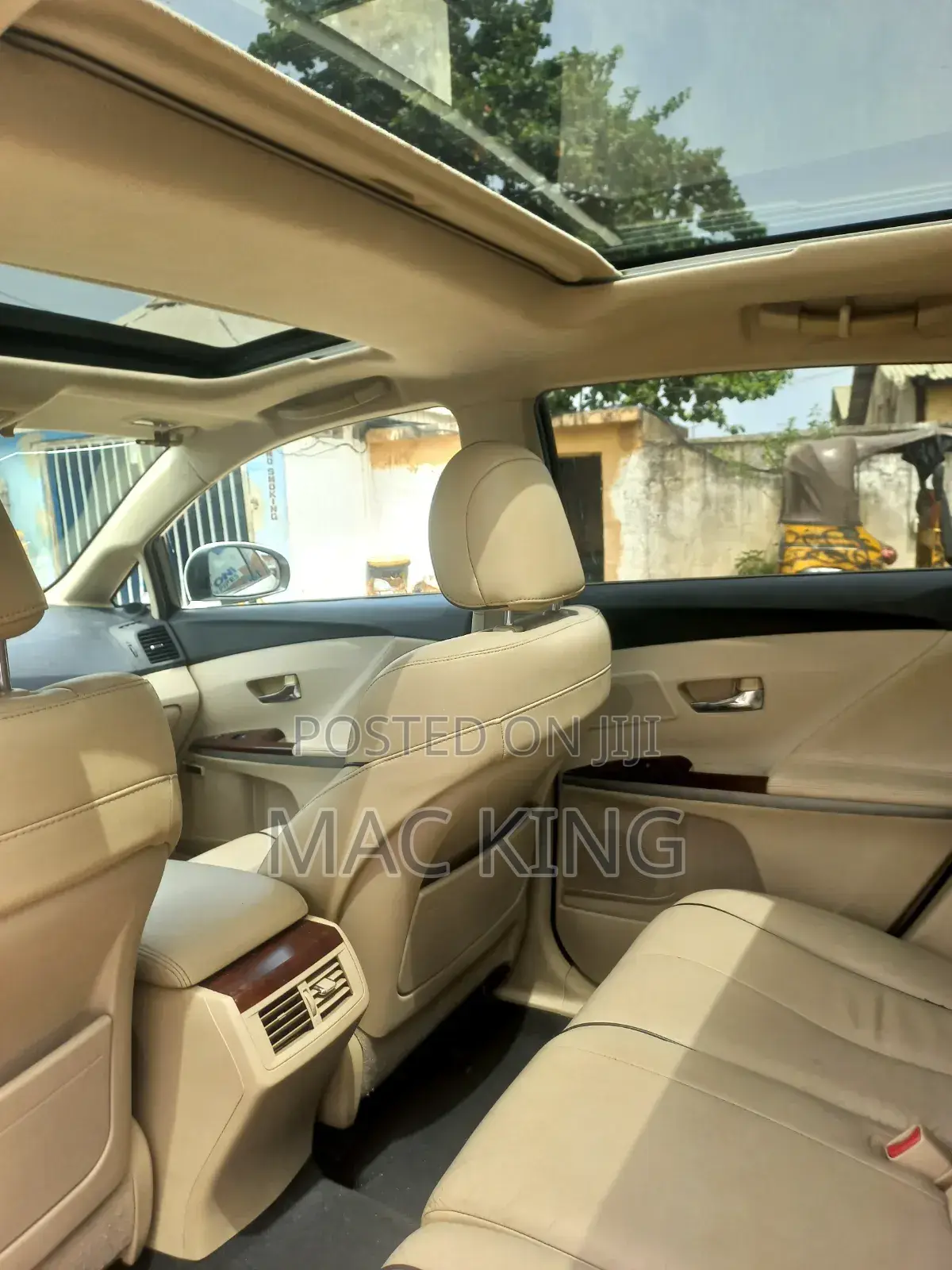 Toyota Venza 2011 White
