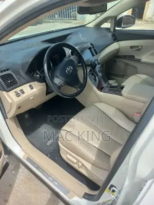 Toyota Venza 2011 White