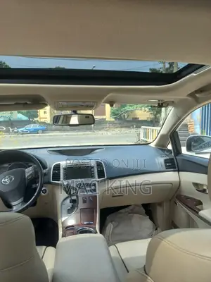 Toyota Venza 2011 White