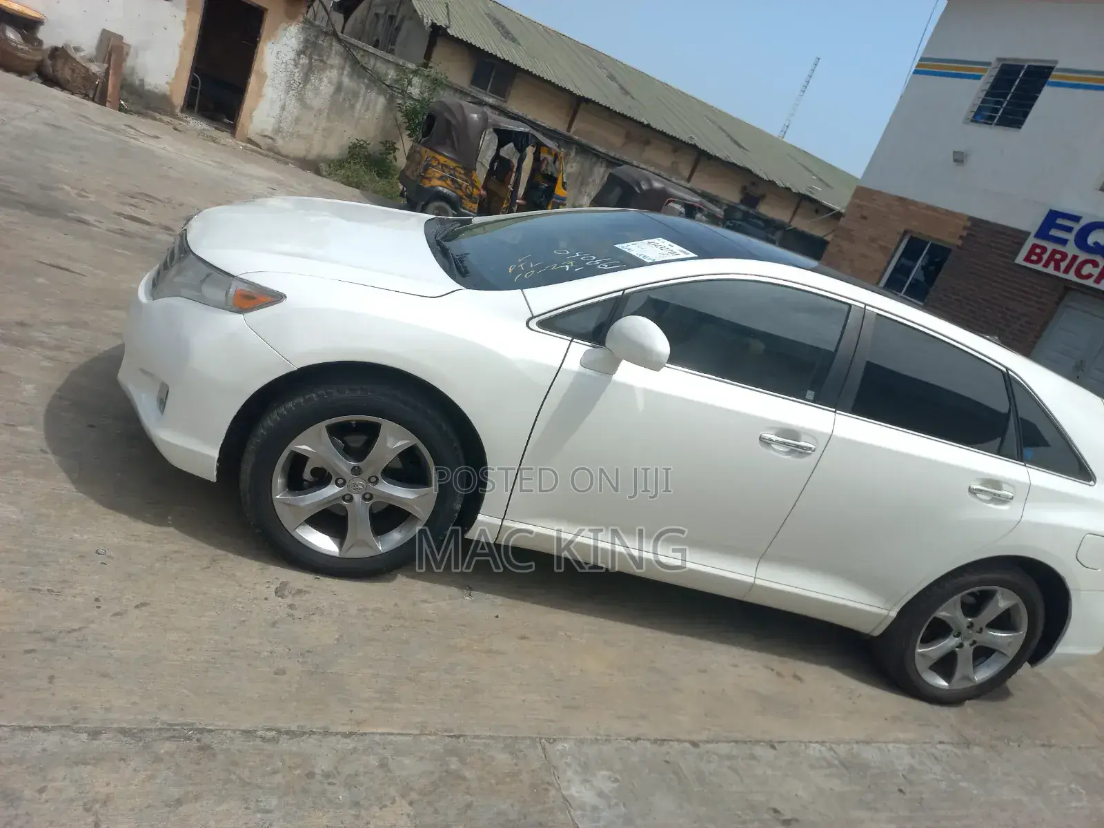 Toyota Venza 2011 White