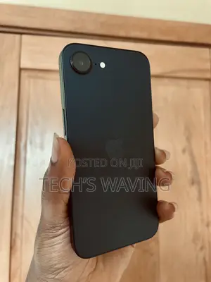 Apple iPhone 16e 128 GB Black