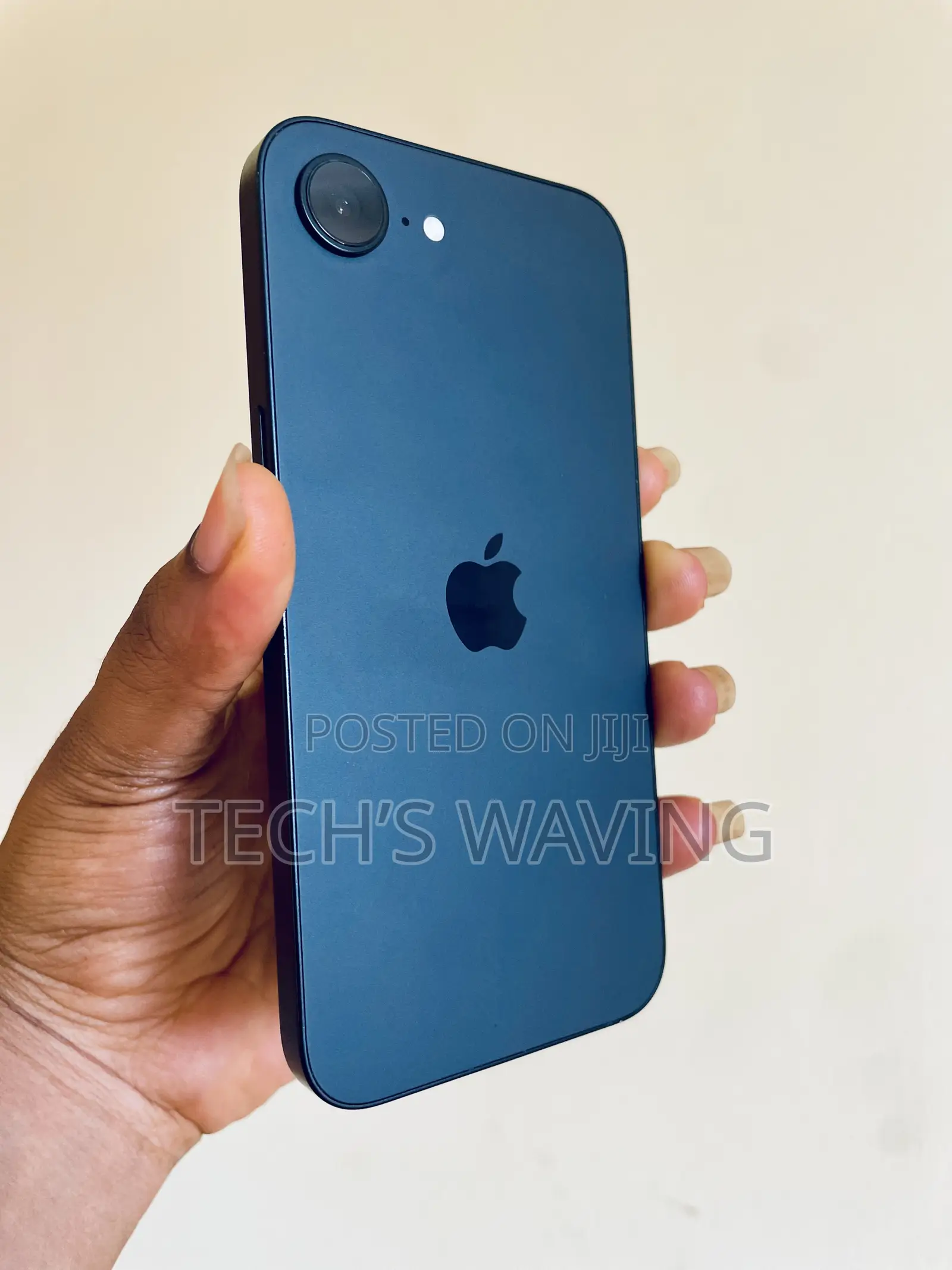 Apple iPhone 16e 128 GB Black