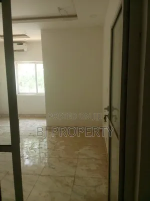 21m SQM Office Shop Space in Gwarinpa for Rent
