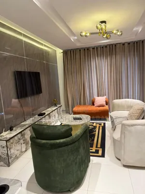 Luxury 2bedroom Apartment With Pool, Elevator and Balcony