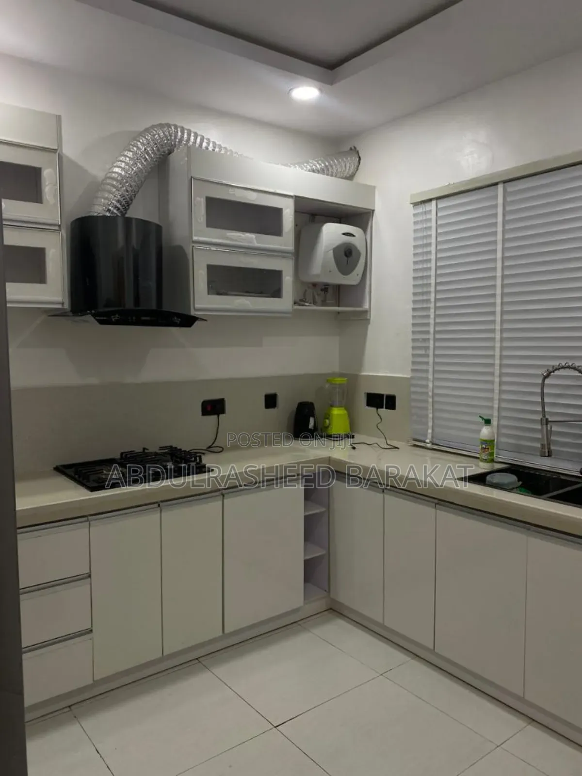 Luxury 2bedroom Apartment With Pool, Elevator and Balcony